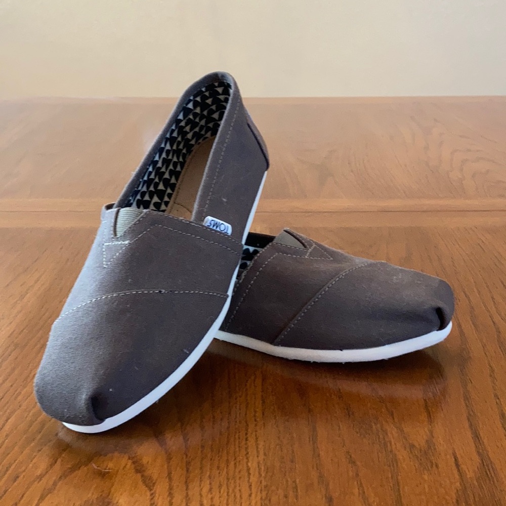 TOMS shoes